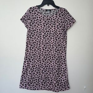 Sleeping t shirt pink with leopard print  size small